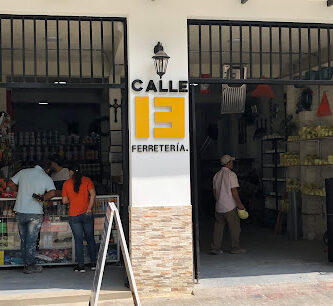 Calle 13 - ferretería. (Casa)