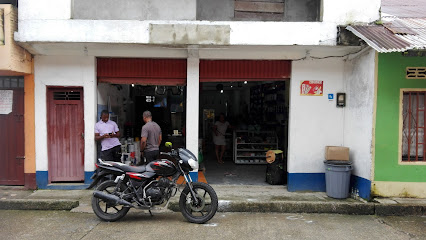 Almacen Y Ferreteria La Candelaria